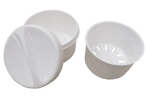 Zahnprothesendose mit Sieb und Schraubdeckel