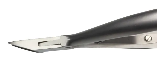 Eckenzange 13,5 cm mit Doppelfeder