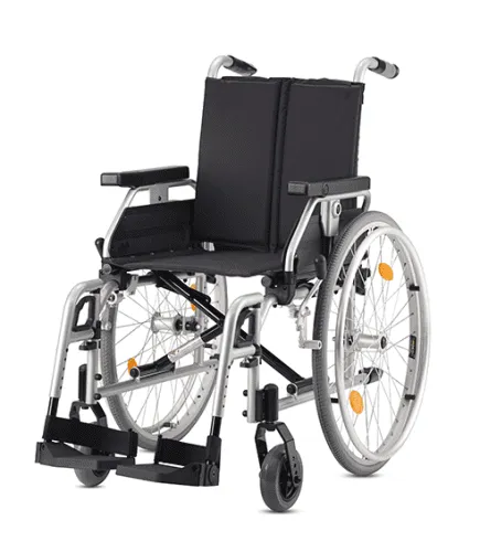 Leichtgewichtrollstuhl Pyro light Kombiarmlehnen, silber-metallic